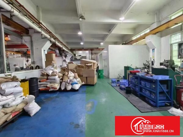 东莞长安乌沙新空出标准一楼，实际面积700平方，高度5.6米，带现成航车2吨