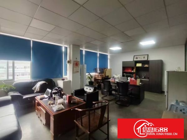 东莞塘夏大坪原房东整层1200平，实际面积18元一平，有装修，无尘车间，可分租