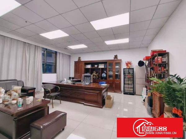 东莞塘厦沙湖，原房东3楼整层1980平方 豪华装修办公室，现成水电，可分租