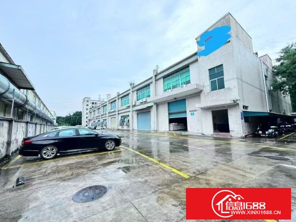 观澜福民龙观快速附近原房东红本厂房1-2楼8000平方，宿舍1-4楼2400平方，有现成办公室装修，可分租