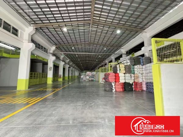 观澜清平高速出口附近主干道边上新空出钢结构厂房2500平方，高11米，可分租