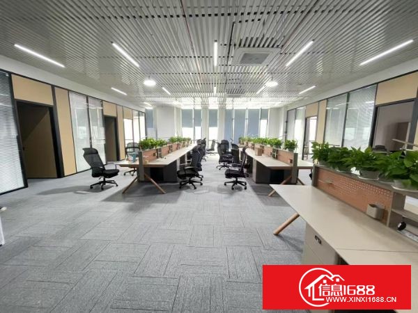 松岗地铁口零距离全新红本科创产业园 592平（全新装修，家私，空调齐全）