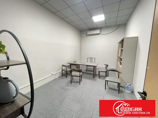 松岗地铁口零距离全新红本科创产业园 592平（全新装修，家私，空调齐全）