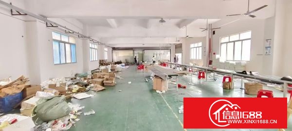 东莞长安乌沙大润发 三楼整层实际面积650平，2间办公室，车间水电齐全。2吨电梯。