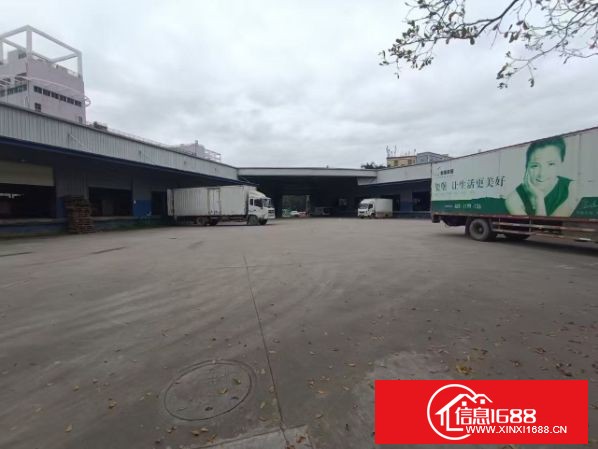 观澜梅观高速口旁物流园新出一楼1500平，带卸货平台，门口空地超级大