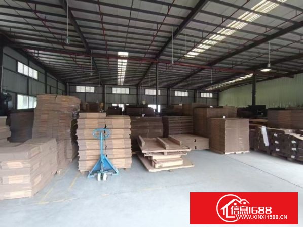 观澜梅观高速口旁物流园新出一楼1500平，带卸货平台，门口空地超级大