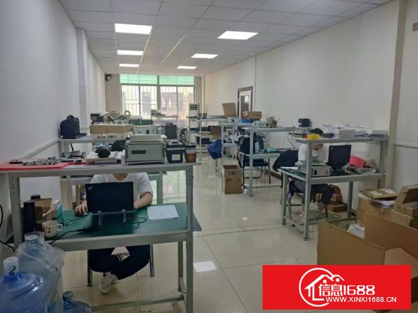 龙华大浪原房东实际面积标准厂房400㎡，无公摊，带有现成装修，