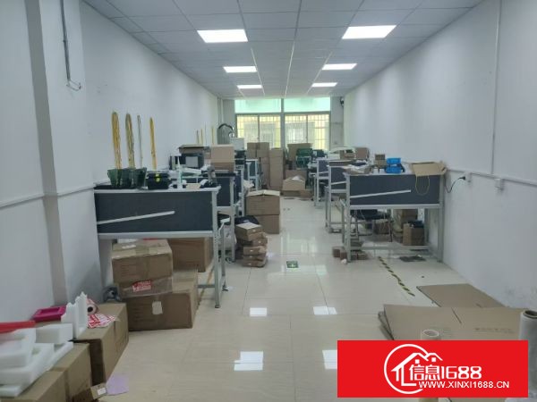 龙华大浪原房东实际面积标准厂房400㎡，无公摊，带有现成装修，
