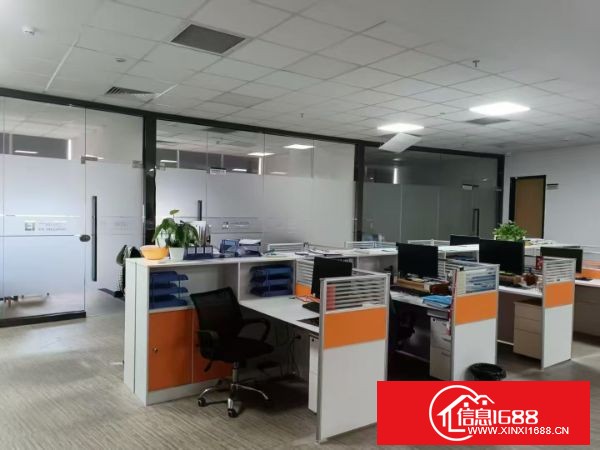 坪山大工业区新出楼上精装修厂房 面积3500平，现成无尘车间 水电，家具，办公家私齐全