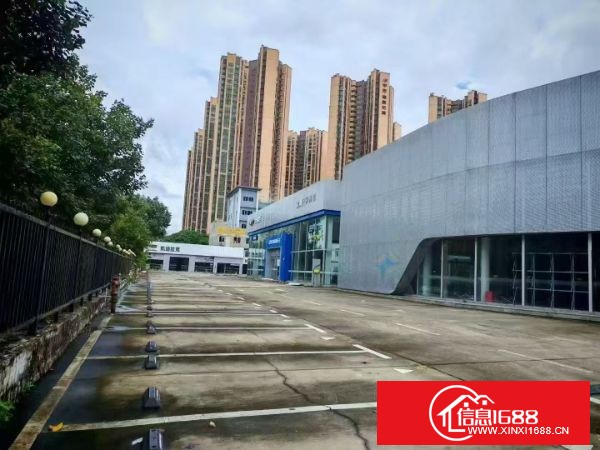 深圳布吉布澜路16000平独院钢结构出租:原4S店，地铁口零距离，200平方起租