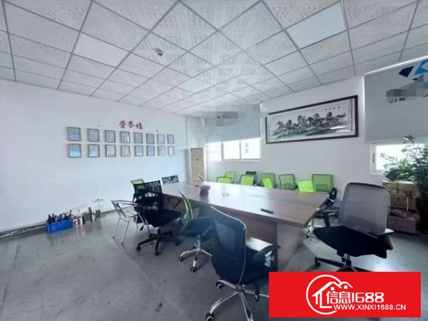 宝安福永桥头楼上1100平精装修厂房仓库办公室出租，园区环境优美，可以分租