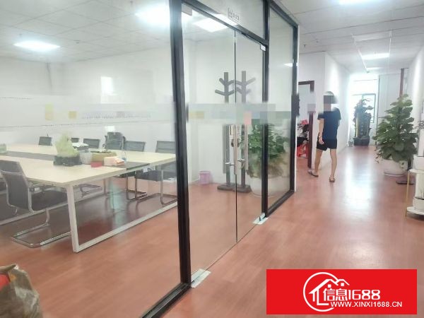 石岩塘头整层1100平方精装修厂房 前台，办公室车间，仓库，格局非常好