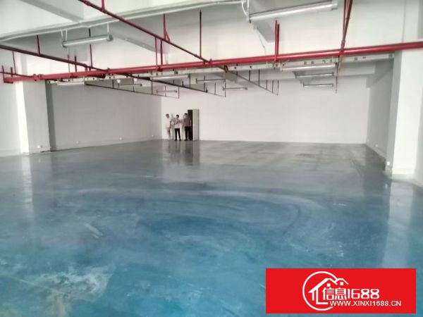 东莞长安沙头小面积厂房出租 3楼380平方, 一个办公室，一个洗手间， 水电齐全 3吨货梯