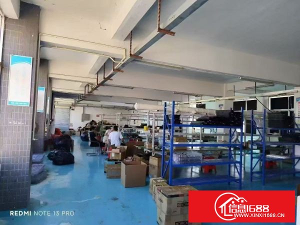 东莞长安新出，新安大桥附近 5楼一整层450平方，带装修水电。 标装两吨货梯，园区好停车