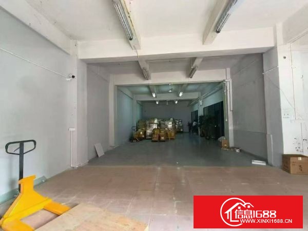 福永下十围机场旁边新出一楼456平，带装修办公室，适合物流仓库。