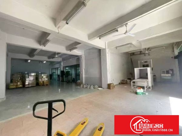 福永下十围机场旁边新出一楼456平，带装修办公室，适合物流仓库。