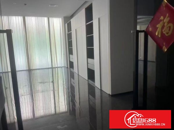 福永地铁口独门独院 楼层：1-3层 面积：7000平 电梯：2吨 合同：2-5年，500平方起租