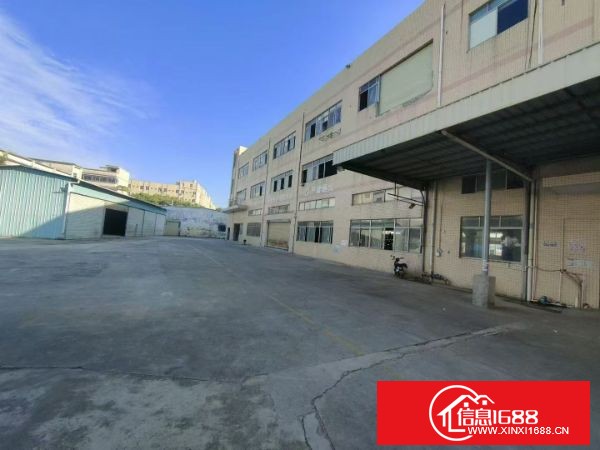 松岗罗田原房东直租 二楼4.2米高800平 电梯3吨宽1.9米x长3.1米 前后有院子 合同5一10年