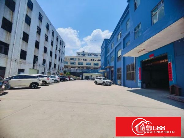 东莞虎门大板地三楼1500平米 租金15元电梯2吨 车间四面彩光，四楼面积免送需要类似的随时带看，大小分租