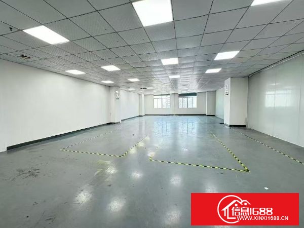 东莞长安乌沙新出楼上1100方 现成精装修，水电齐全