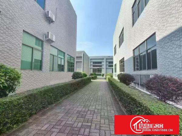 东莞大岭山(原房东)单一层独院总面积约10000平，具体实量 单一层车间8700平方，滴水八米 办公楼1-2层1000平方，带现成装修， 其它面积300平方