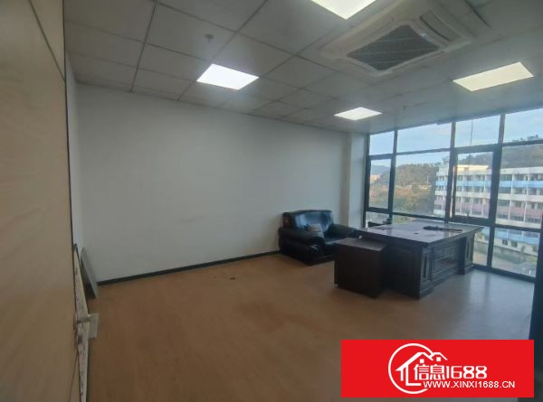 福永大洋田独院整栋1-3层6600平米厂房出租，层高6米，园区空地大，货柜车进出方便，3楼精装修办公室，独立货梯，水电齐全拎包入住