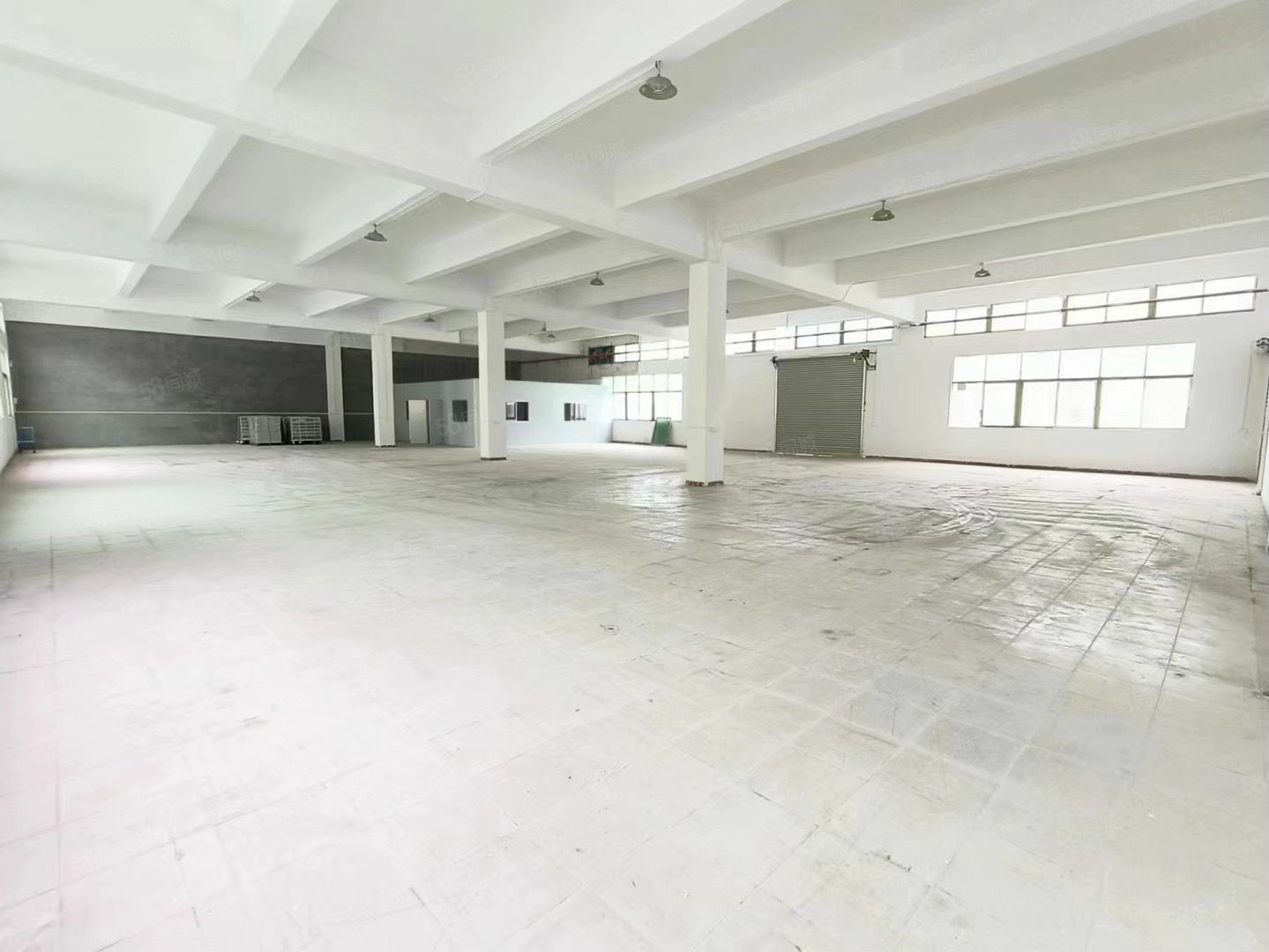 (出租) 大岭山镇一楼大小可分租现成装修水电齐全2000空地免费用