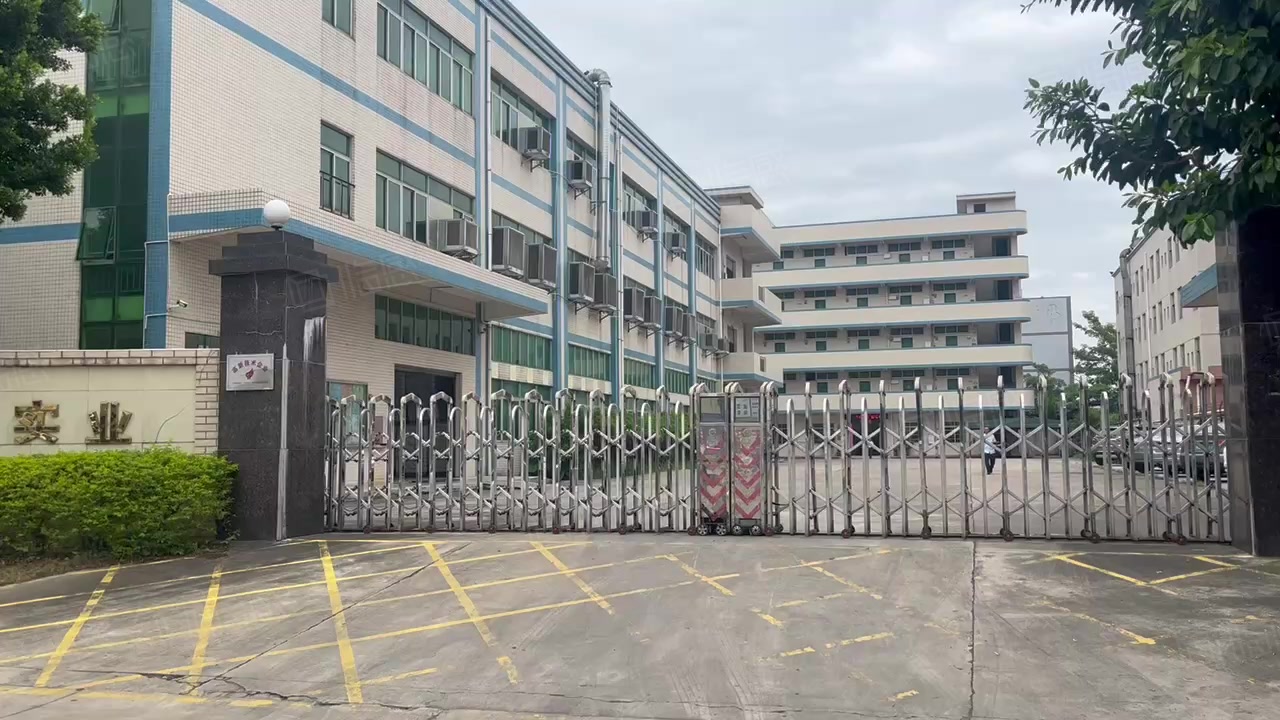 (出租) 大岭山原房东精装无尘带??车一楼到三楼各1500平独院厂房出租