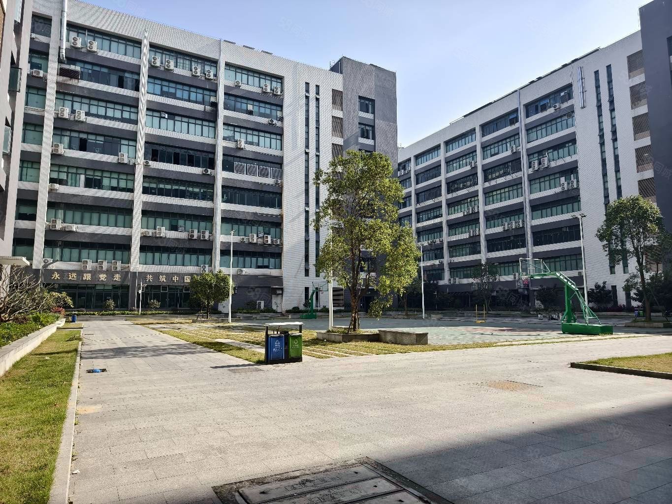 (出租) 大岭山镇大塘村无尘车间出租，现成办公室，靠近高速，一手房东