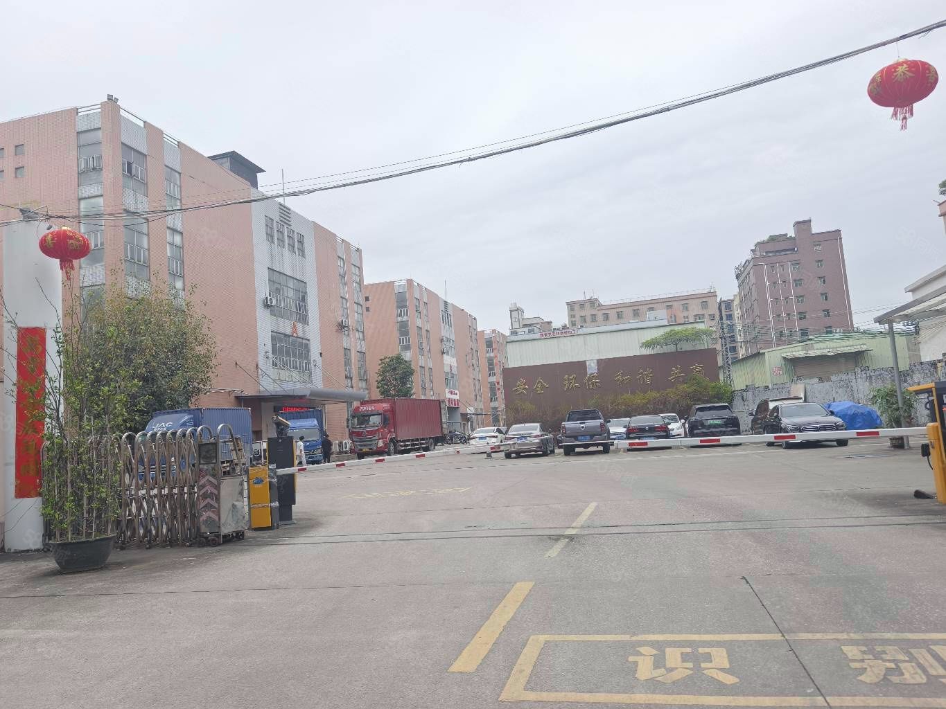 (出租) 大岭山原房东1-3层标准厂房 一楼生产二楼车间三楼办公室展厅