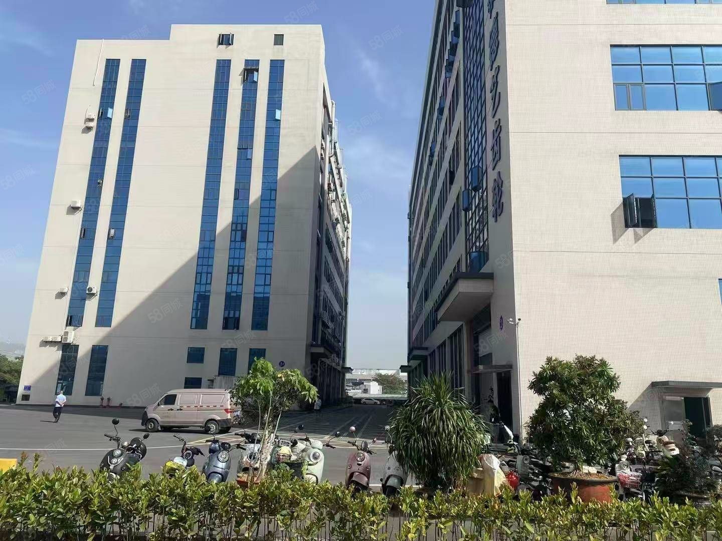 (出租) 本厂房位于厚大路高速路口附近，九成新工业园，分租2楼一整层，