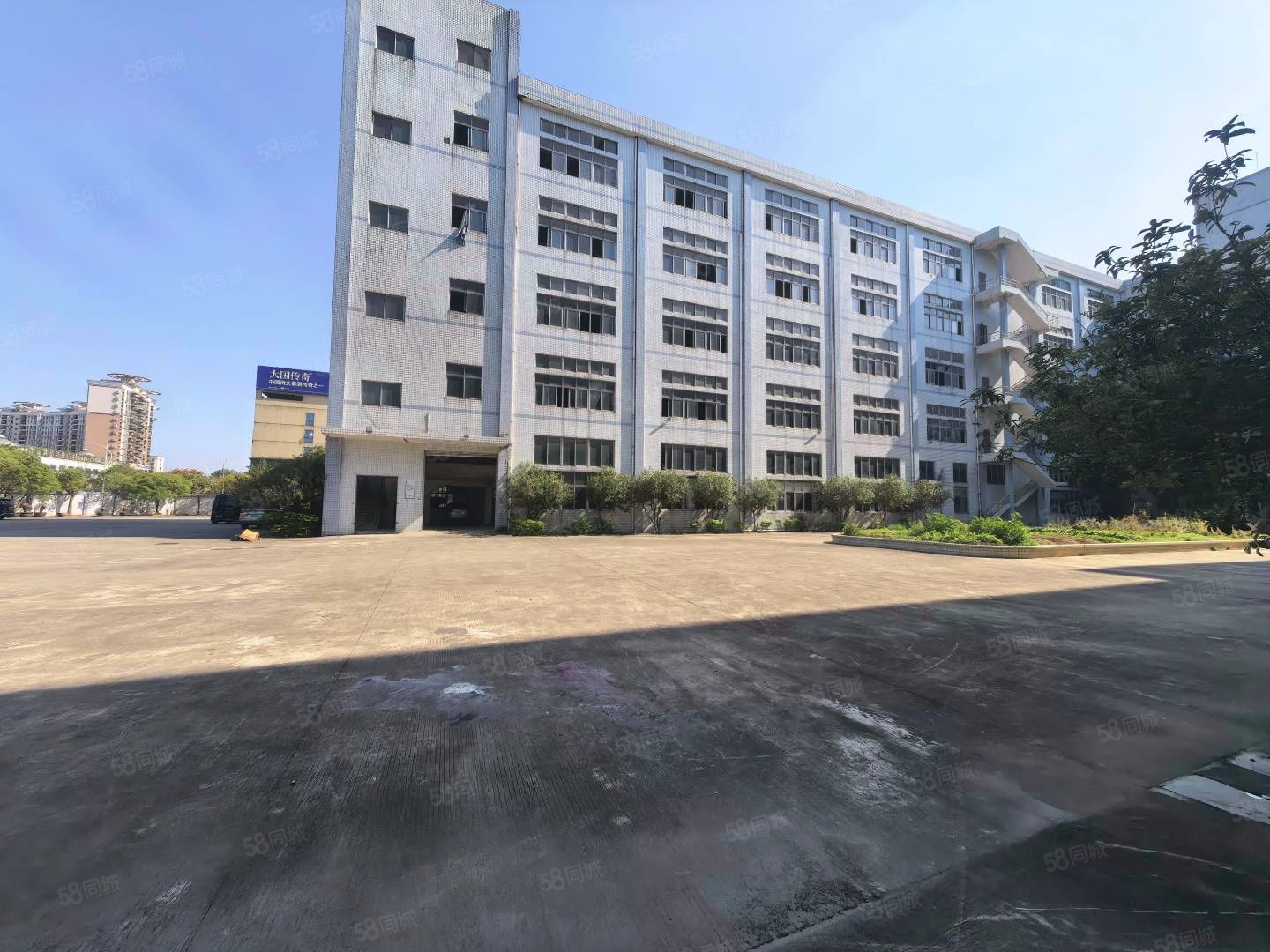 (出租) 大岭山大塘园区8元起租原房东直租水电自己交大小可分租空地大