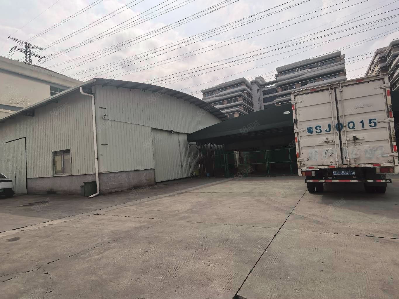 (出租) 大岭山杨屋靠深圳标准厂房出租,原房东直租,无公摊,高度6米