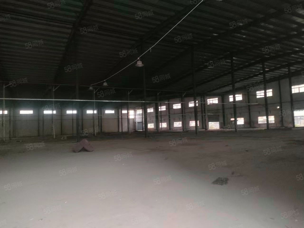 (出租) 大岭山杨屋村委原房东钢构厂房出租空地大大车可进靠近路口