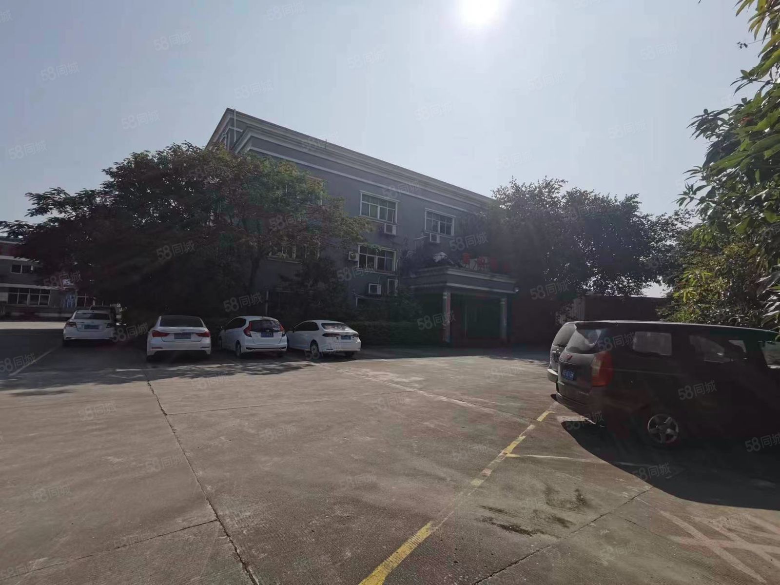 (出租) 大岭山鸡翅岭，家具厂分租，独栋钢构2000平，空地大工业用地