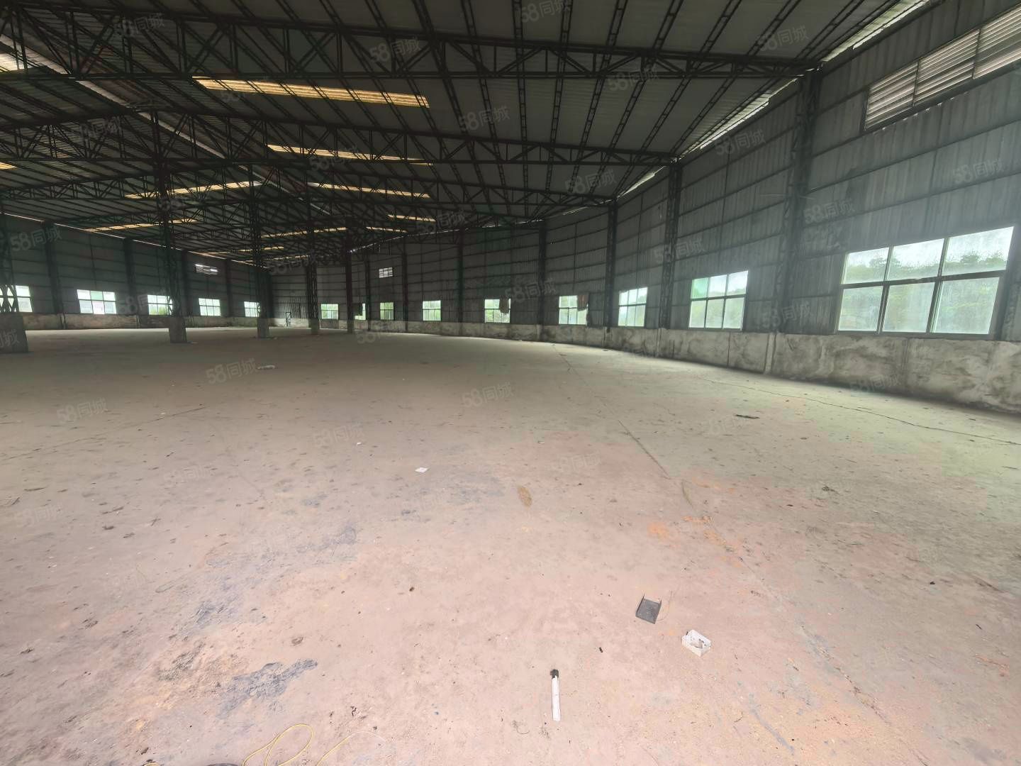 (出租) 大岭山杨屋一手房东直租2800平方，主线到车间