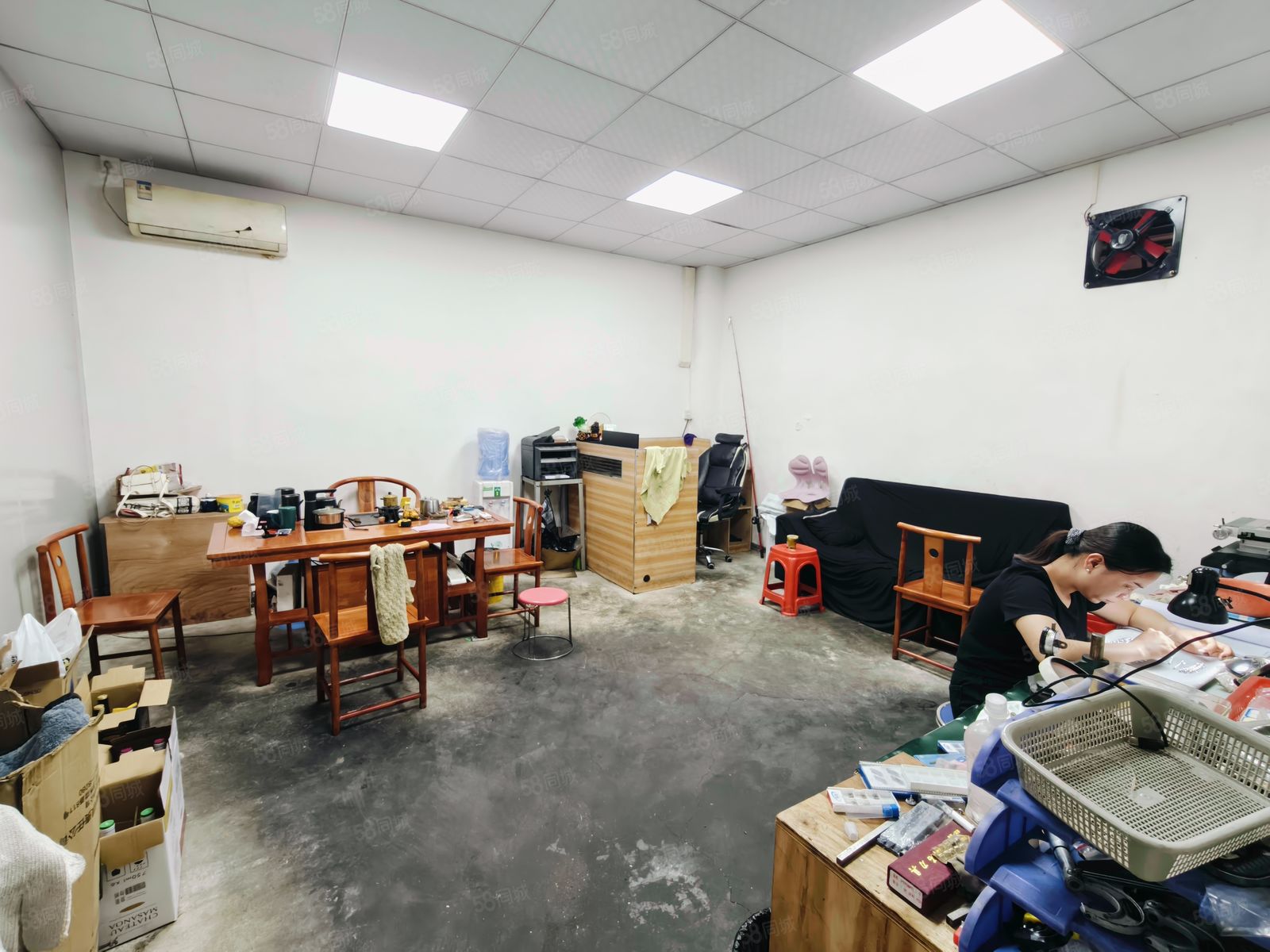 (出租) 凤岗油甘埔300平一楼便宜出租 五金注塑模具加工 水电齐全