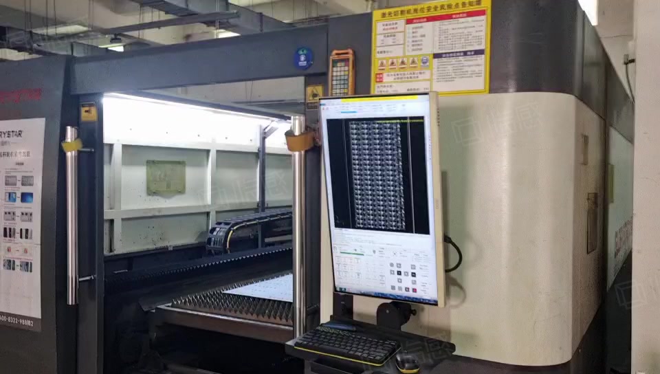 (出租) 凤岗雁田近深圳平湖一楼厂房出租3000平,适印刷五金模具注塑