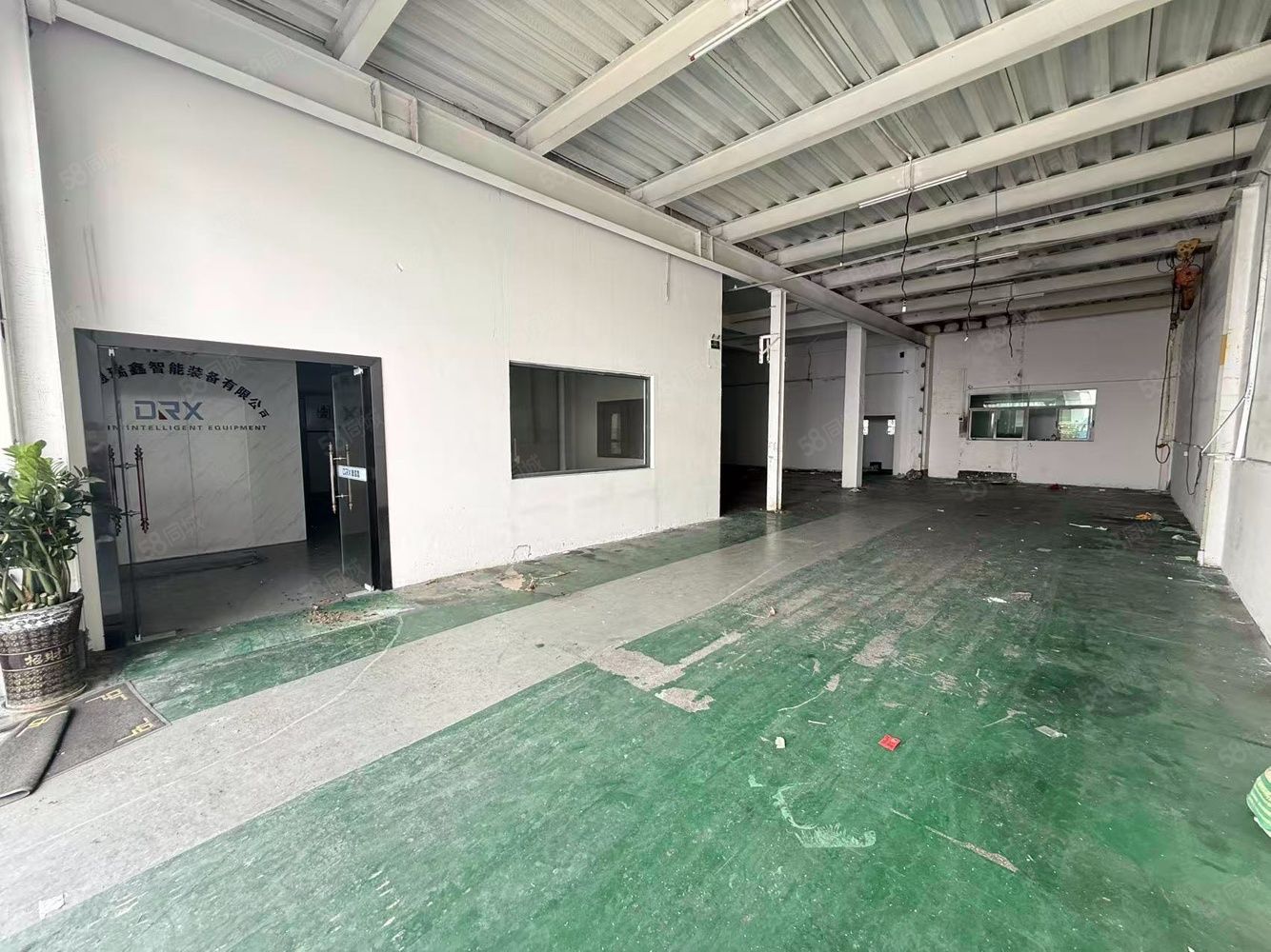 (出租) 凤岗一楼500平厂房出租，空地超大，价格便宜！