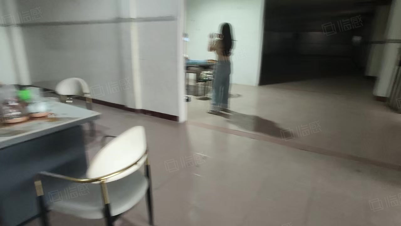 (出租) 雁田布心二楼900平 电商仓库纸箱包装加工厂房出租 水电齐全