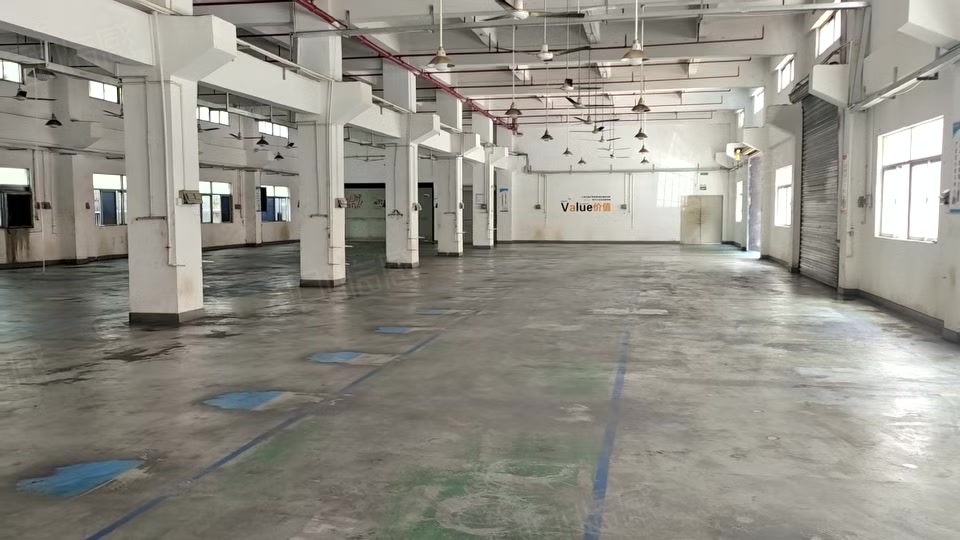 (出租) 凤岗原房东一二楼每层1100平厂房出租 适合注塑 模具 五金