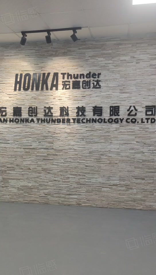 (出租) 凤岗金凤凰 精装修厂房出租700平 适电子组装 加工电商仓库