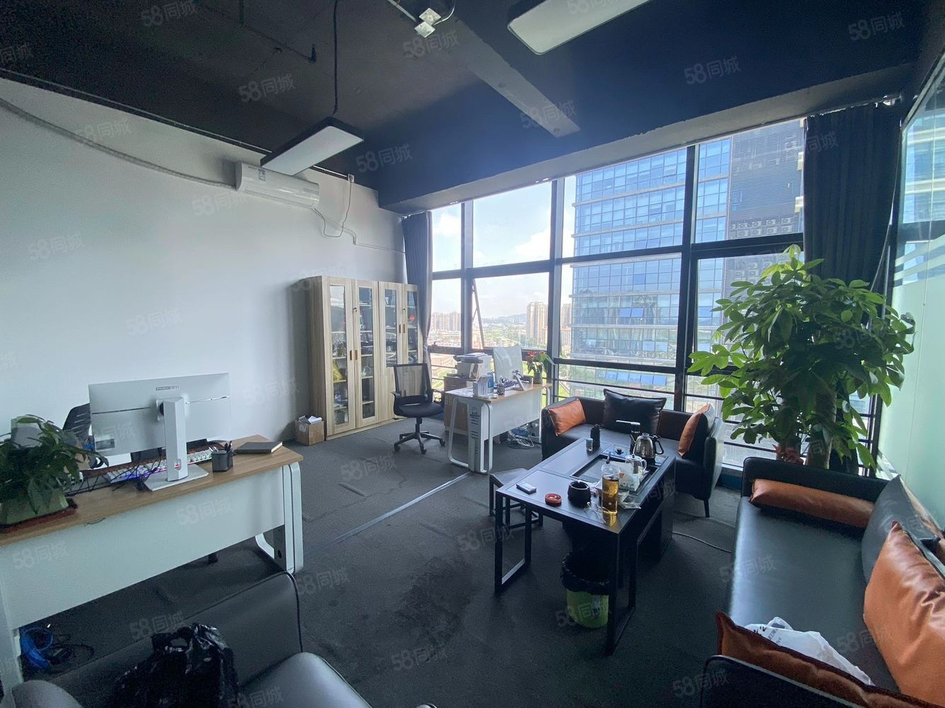 (出租) 凤岗新出楼上480平方 精装办公室电子贸易轻加工皆可！