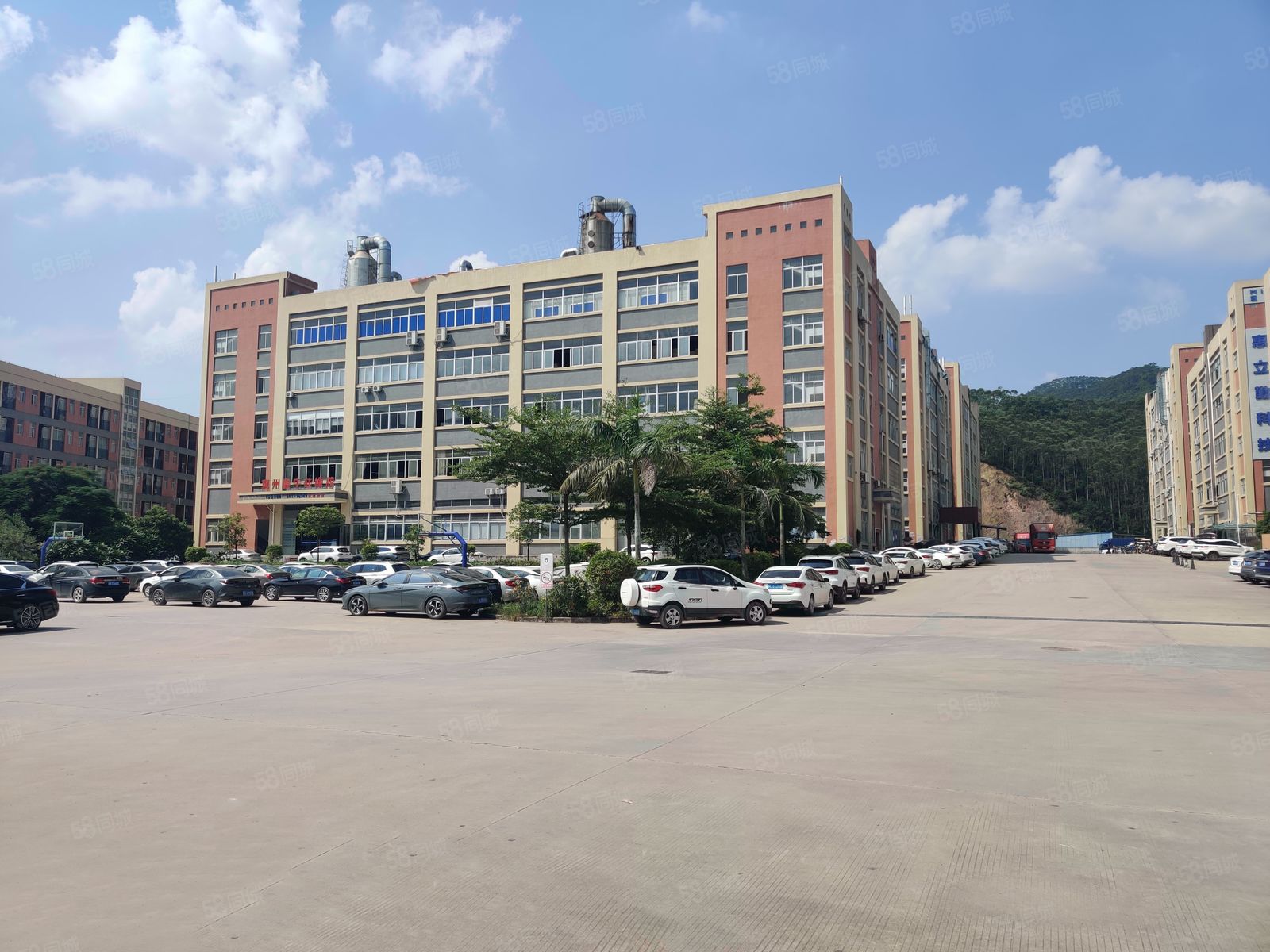 (出租) 原房东低价出租雁田布心五联工业园5千平一楼仓库厂房,可分租