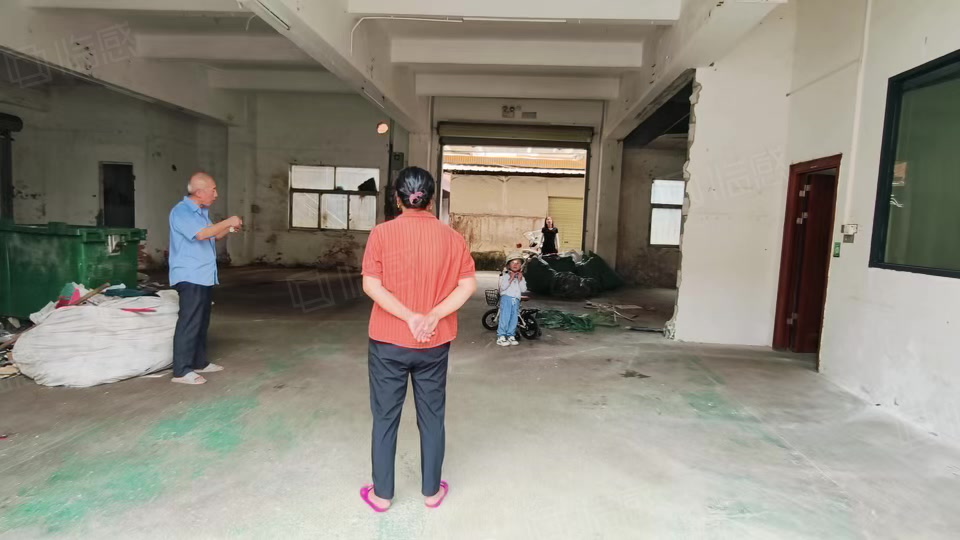 (出租) 凤岗靠近深圳300平一楼出租 注塑五金加工 压铸CNC 螺丝