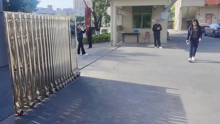 (出租) 凤岗靠龙岗华平湖观澜布吉物流仓航车钢构厂房出租5百~1万独院