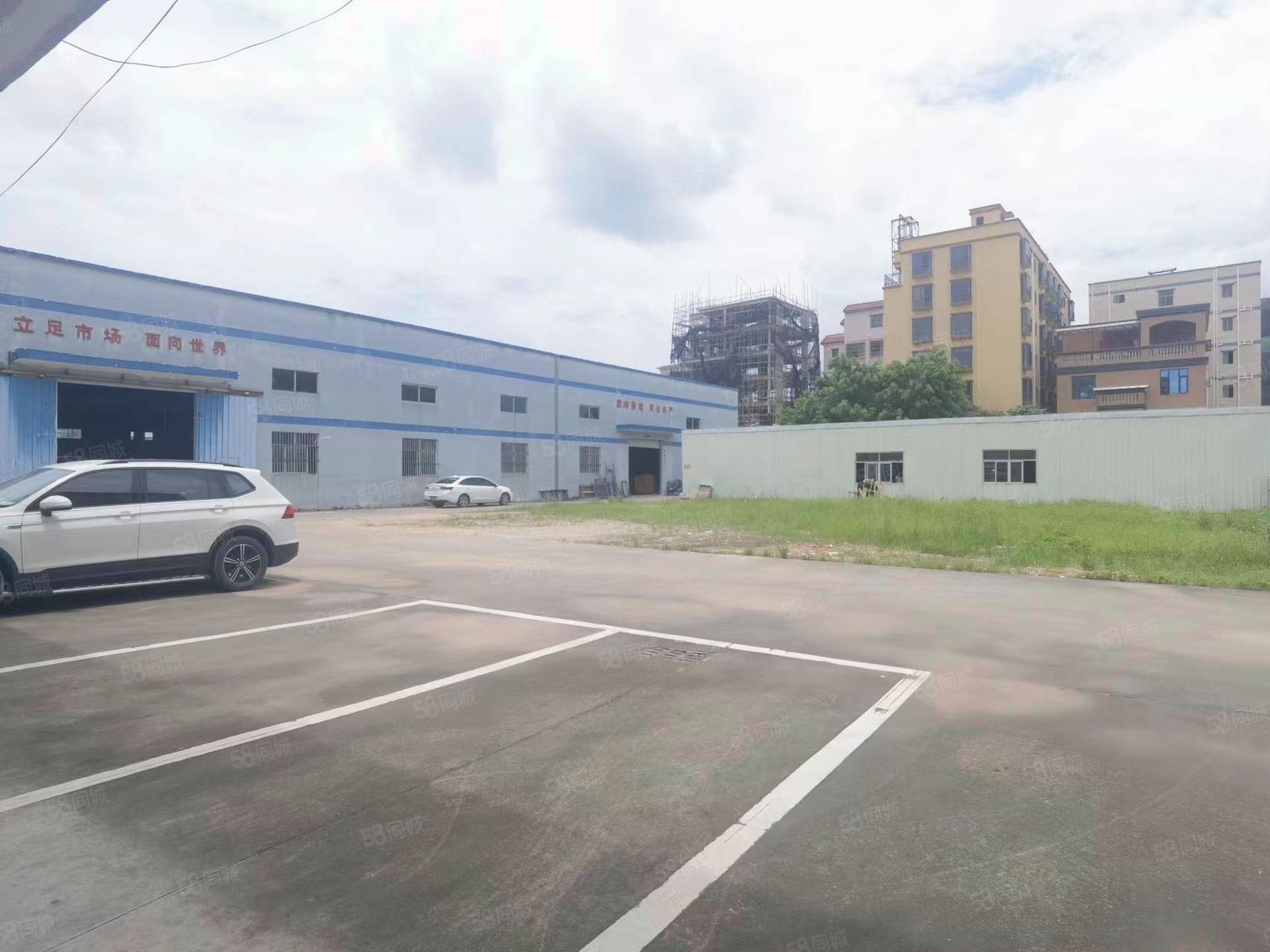 (出租) 凤岗靠深圳单一层铁皮仓库钢构厂房出租2百~1千~6千平小独院