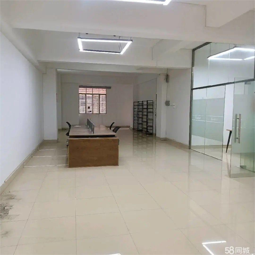 (出租) 凤岗电梯二楼150平出租，可办公，可作仓库小加工厂