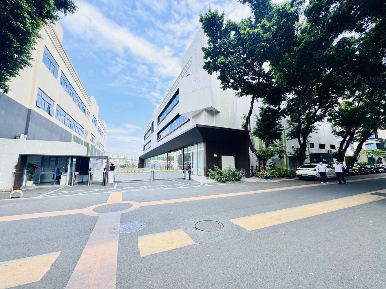(出租) 福永会展中心厂房200平起租定制装修办公研发贸易电商仓库出租
