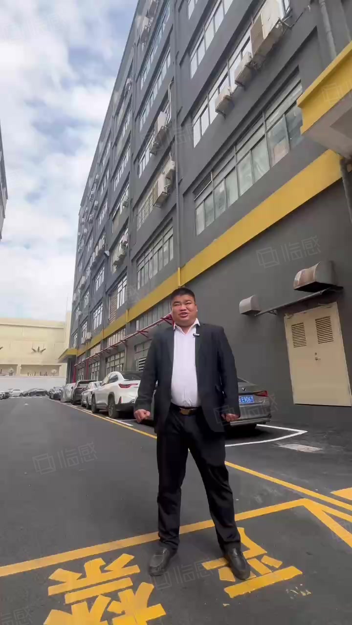 (出租) 福永桥头豪华装修整层480平米厂房出租